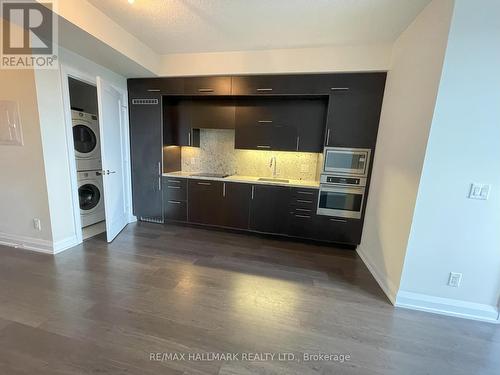 2918 - 5 Sheppard Avenue E, Toronto, ON - Indoor Photo Showing Kitchen