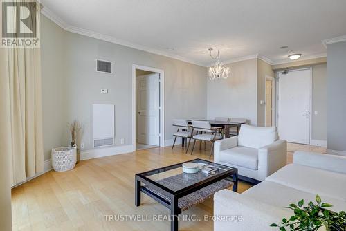 2305 - 78 Harrison Garden Boulevard, Toronto, ON - Indoor Photo Showing Living Room