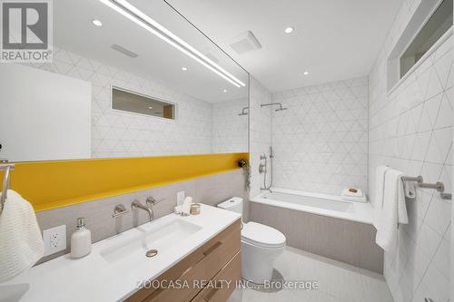 47 Roxborough Street W, Toronto, ON - Indoor Photo Showing Bathroom