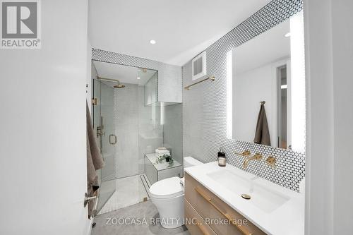 47 Roxborough Street W, Toronto, ON - Indoor Photo Showing Bathroom