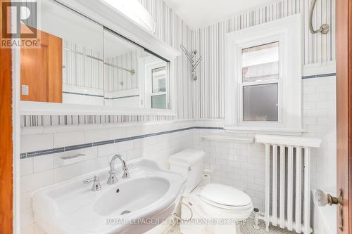 53 Heddington Avenue, Toronto, ON - Indoor Photo Showing Bathroom