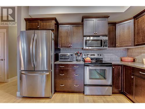 4900 Heritage Drive Unit# 201, Vernon, BC - Indoor Photo Showing Kitchen With Stainless Steel Kitchen