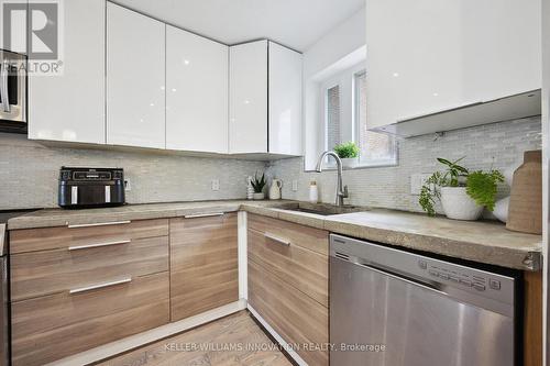 76 Phillip Avenue, Toronto, ON - Indoor Photo Showing Kitchen With Upgraded Kitchen