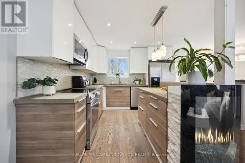 76 Phillip Avenue, Toronto, ON - Indoor Photo Showing Kitchen With Upgraded Kitchen