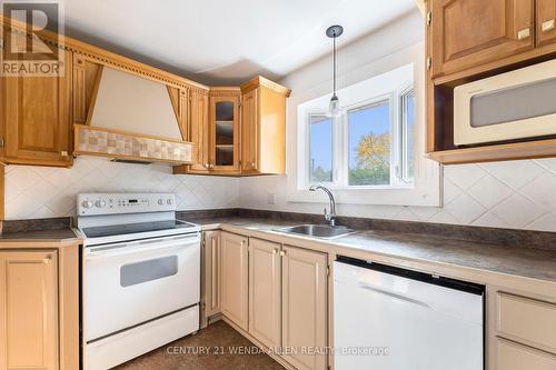 475 Humewood Avenue, Oshawa, ON - Indoor Photo Showing Kitchen