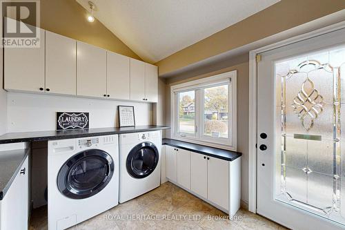 72 Lake Driveway W, Ajax, ON - Indoor Photo Showing Laundry Room