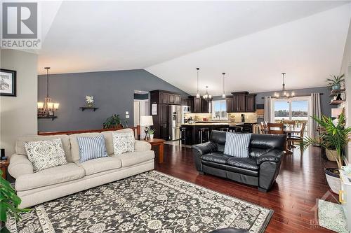 2393 Tennyson Road, Perth, ON - Indoor Photo Showing Living Room