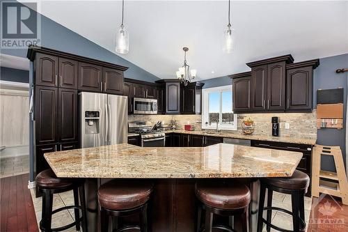 2393 Tennyson Road, Perth, ON - Indoor Photo Showing Kitchen With Upgraded Kitchen