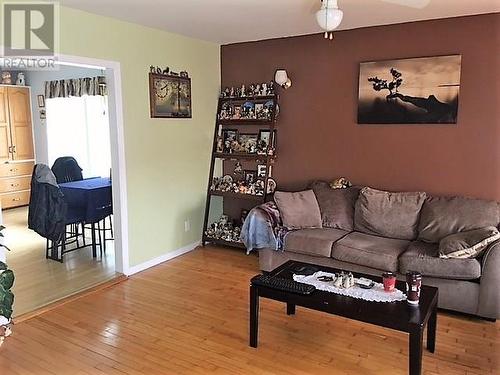 194-196 Indian Meal Line, Torbay, NL - Indoor Photo Showing Living Room