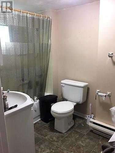 194-196 Indian Meal Line, Torbay, NL - Indoor Photo Showing Bathroom