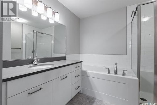 122 315 Dickson Crescent, Saskatoon, SK - Indoor Photo Showing Bathroom