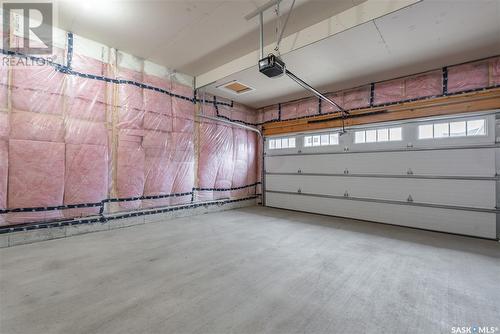 122 315 Dickson Crescent, Saskatoon, SK - Indoor Photo Showing Garage