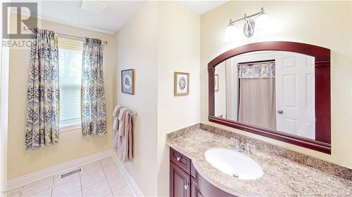 5 John Street, Rothesay, NB - Indoor Photo Showing Bathroom