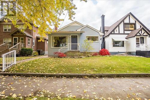 1172 Second Avenue, Trail, BC - Outdoor With Facade