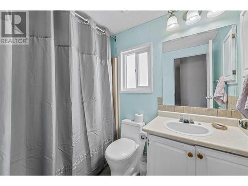 1555 Howe Road Unit# 66, Kamloops, BC - Indoor Photo Showing Bathroom