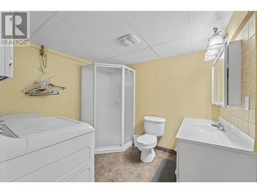 1555 Howe Road Unit# 66, Kamloops, BC - Indoor Photo Showing Bathroom