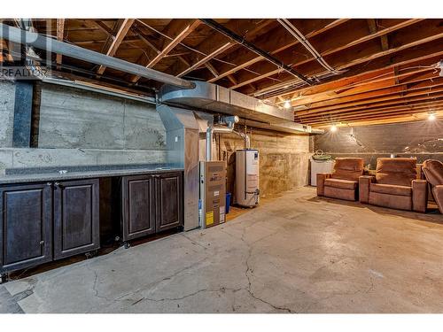 3303 17 Street, Vernon, BC - Indoor Photo Showing Basement