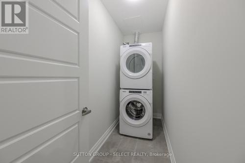 207 - 1975 Fountain Grass Drive, London, ON - Indoor Photo Showing Laundry Room