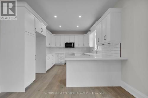 1 Bouw Place, Dutton/Dunwich (Dutton), ON - Indoor Photo Showing Kitchen