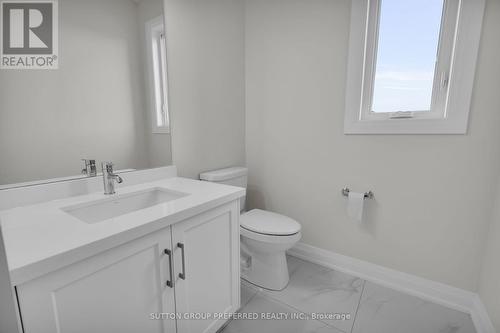 1 Bouw Place, Dutton/Dunwich (Dutton), ON - Indoor Photo Showing Bathroom