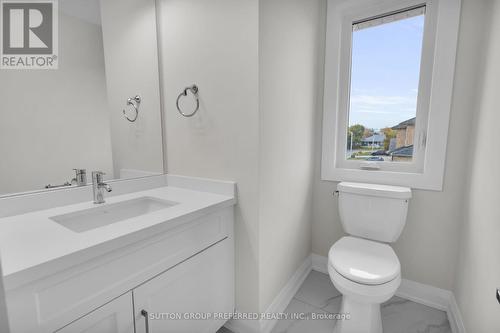 1 Bouw Place, Dutton/Dunwich (Dutton), ON - Indoor Photo Showing Bathroom