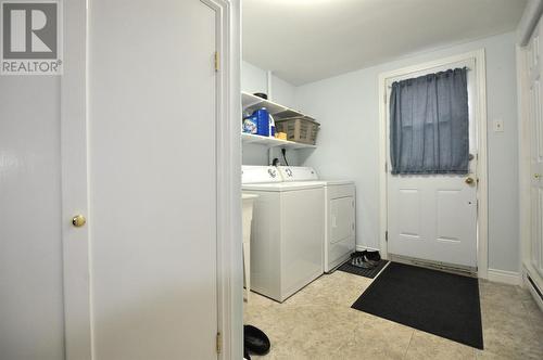 186 Broad Lake Road, Bellevue, NL - Indoor Photo Showing Laundry Room