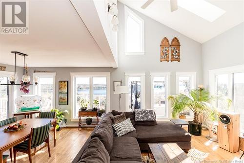 4 White Head Wharf Road, Clifton Royal, NB - Indoor Photo Showing Living Room