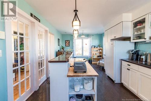 4 White Head Wharf Road, Clifton Royal, NB - Indoor Photo Showing Kitchen