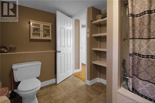 4 White Head Wharf Road, Clifton Royal, NB - Indoor Photo Showing Bathroom