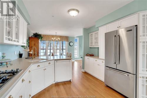 206 Crystal Bay Drive, Amherstburg, ON - Indoor Photo Showing Kitchen