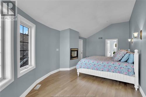 206 Crystal Bay Drive, Amherstburg, ON - Indoor Photo Showing Bedroom