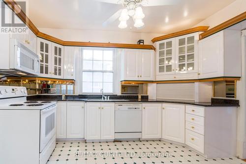 287 John Street, Belleville, ON - Indoor Photo Showing Kitchen