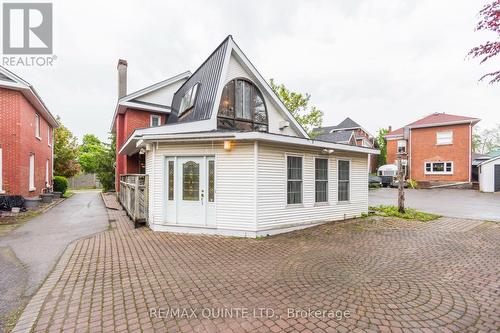 287 John Street, Belleville, ON - Outdoor