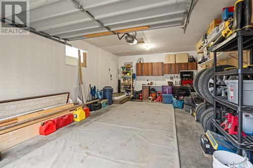 114 Vanier Crescent, Saskatoon, SK - Indoor Photo Showing Garage