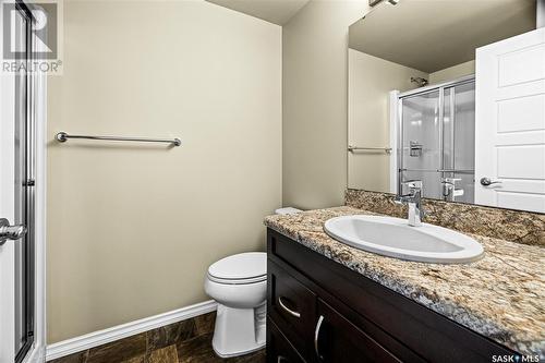 212 4501 Child Avenue, Regina, SK - Indoor Photo Showing Bathroom