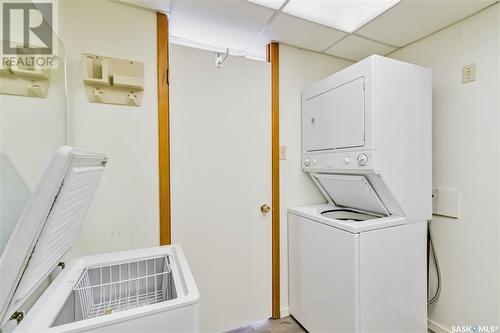 47 & 49 Procter Drive, Blackstrap Shields, SK - Indoor Photo Showing Laundry Room