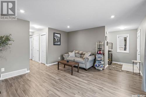 1058 Kloppenburg Bend, Saskatoon, SK - Indoor