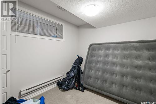 1058 Kloppenburg Bend, Saskatoon, SK - Indoor