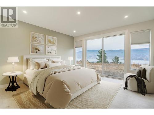 10009 Morrison Close, Summerland, BC - Indoor Photo Showing Bedroom