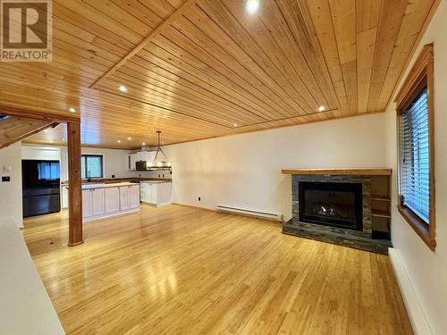 936 Fraser Avenue, 100 Mile House, BC - Indoor Photo Showing Living Room With Fireplace