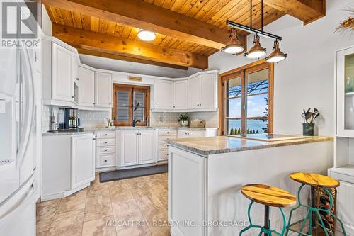 5439 County Road 9, Greater Napanee, ON - Indoor Photo Showing Kitchen