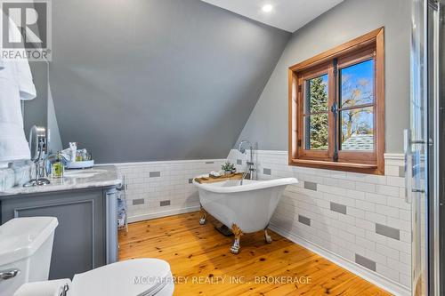 5439 County Road 9, Greater Napanee, ON - Indoor Photo Showing Bathroom