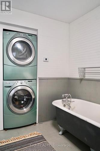 172 County Rd 27, Prince Edward County (Hillier), ON - Indoor Photo Showing Laundry Room