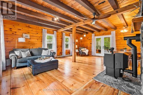 255 Main Street, Stone Mills, ON - Indoor Photo Showing Living Room