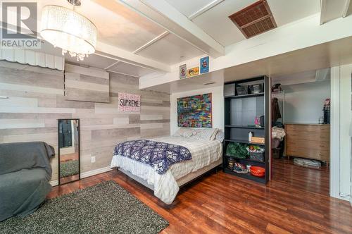 1515 Robinson Crescent Crescent, Kamloops, BC - Indoor Photo Showing Bedroom