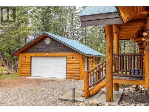 7005 Columbia Ridge Drive, Fairmont Hot Springs, BC - Outdoor With Exterior