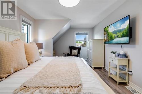 106 Robson Road, Leamington, ON - Indoor Photo Showing Bedroom