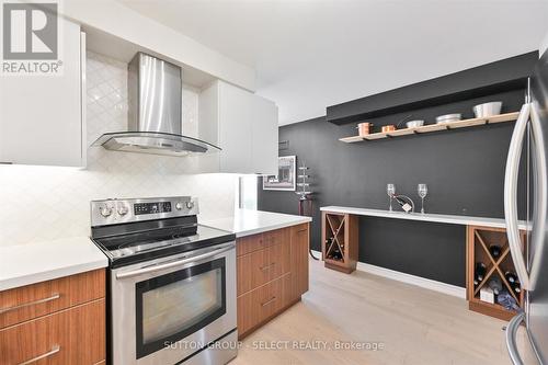 414 - 2285 Lake Shore Boulevard W, Toronto (Mimico), ON - Indoor Photo Showing Kitchen