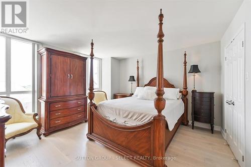 414 - 2285 Lake Shore Boulevard W, Toronto (Mimico), ON - Indoor Photo Showing Bedroom