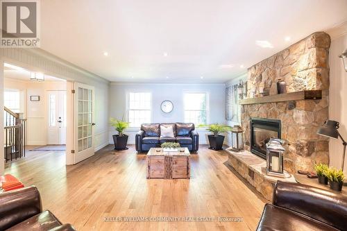 3071 Beachwood Drive, Smith-Ennismore-Lakefield (Lakefield), ON - Indoor Photo Showing Living Room With Fireplace